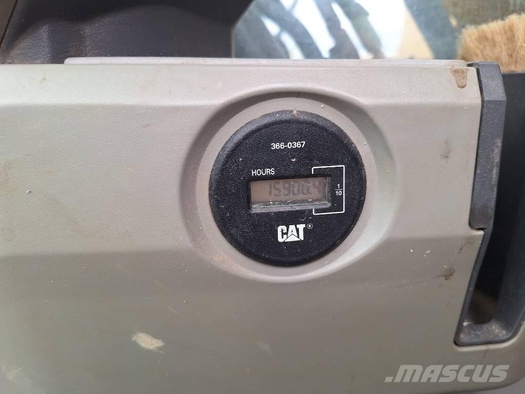 CAT 336F Pásová rýpadla