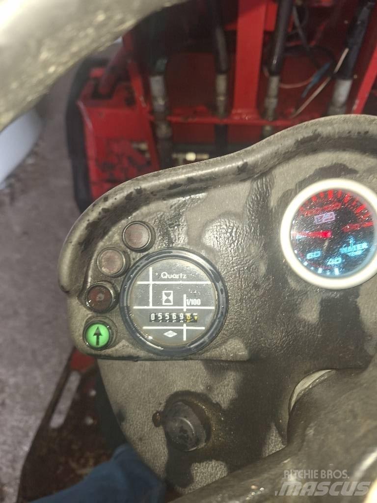 Weidemann 1360 Víceúčelové nakladače