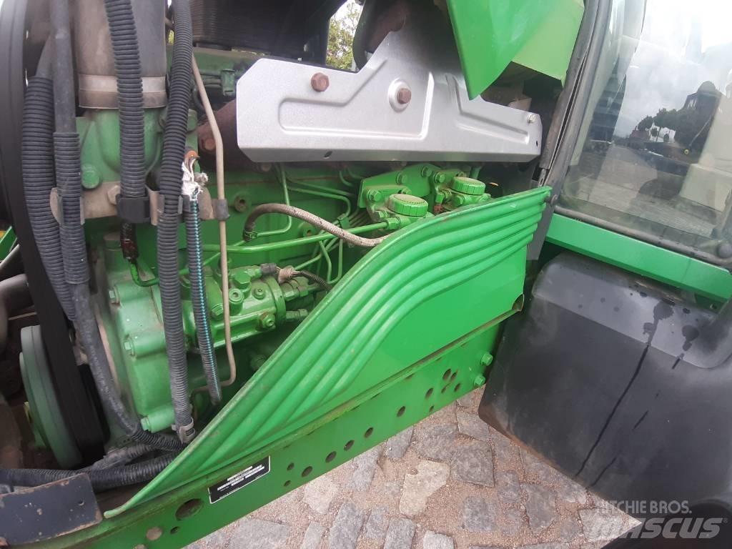 John Deere 6520 Traktory