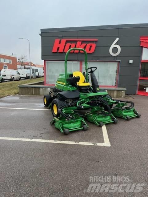 John Deere 9009 Sekačky pro sečení roughů a semiroughů