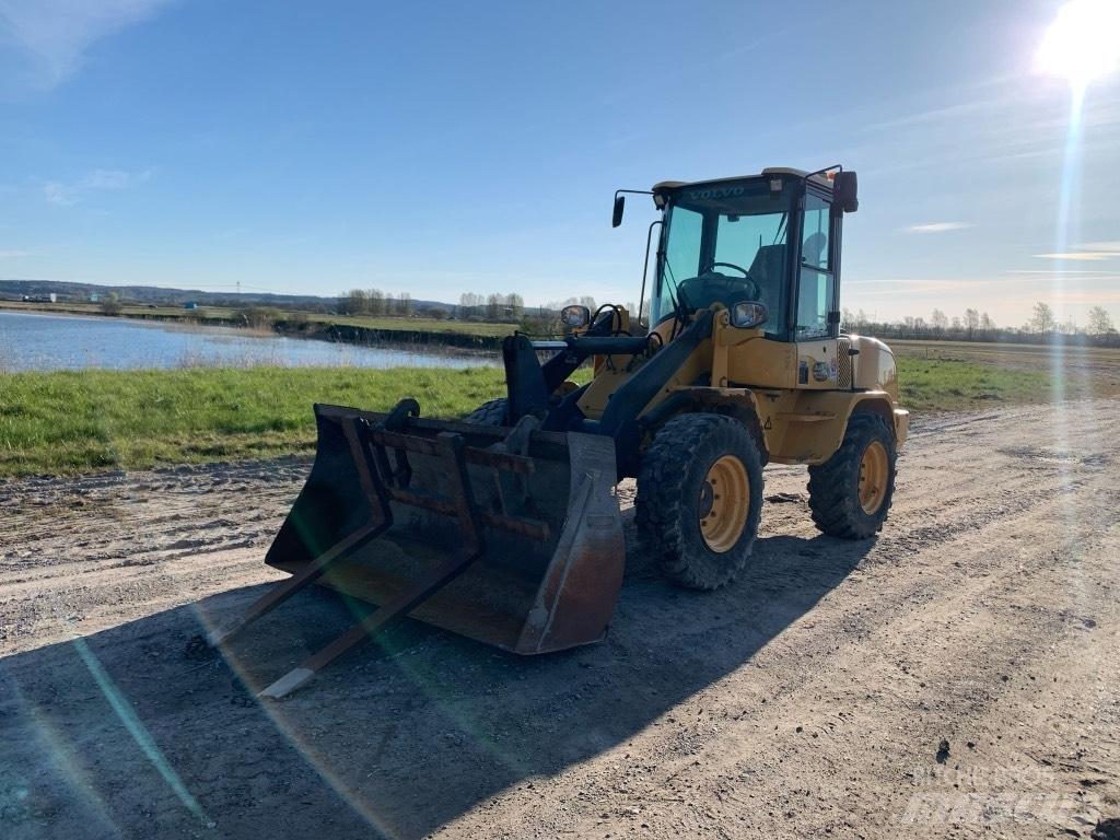 Volvo L 30 G Kolové nakladače