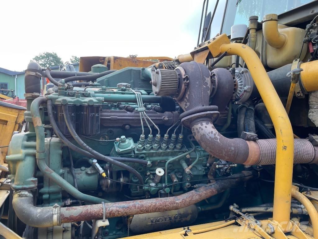 Volvo A25C Kloubové dempry