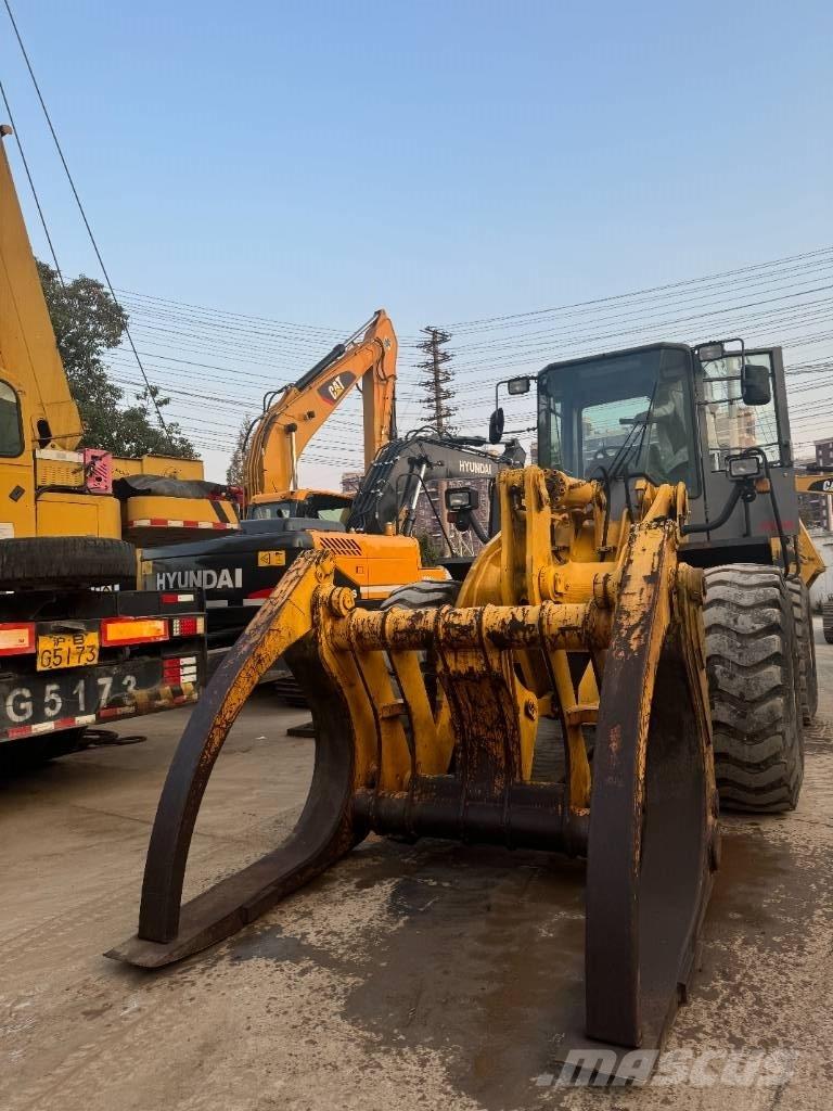 TCM L 27 Kolové nakladače