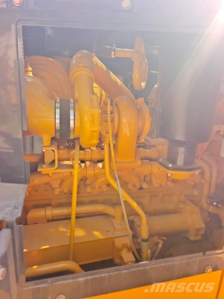 Shantui SD 22 Pásové dozery