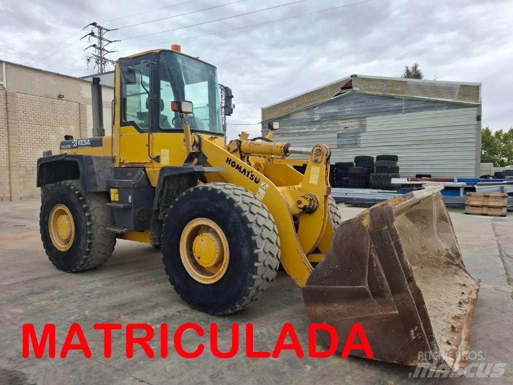 Komatsu WA 270-3 Kolové nakladače