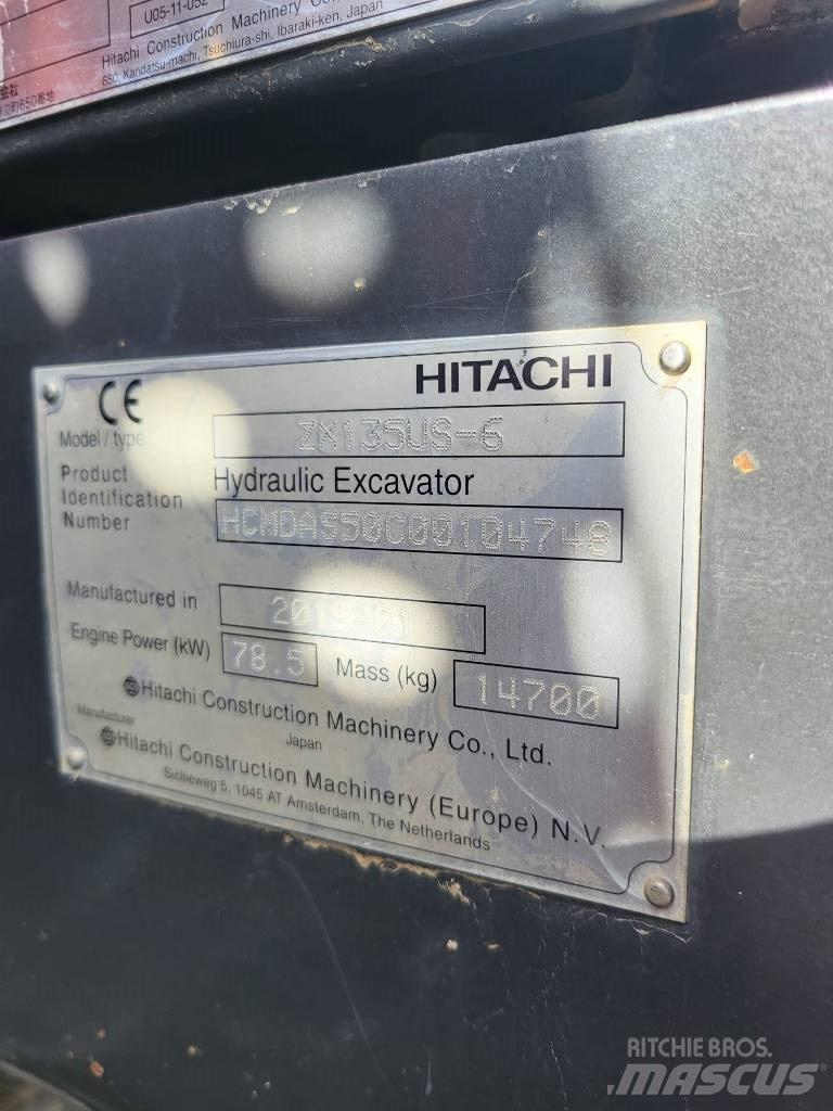 Hitachi ZX 135 US-6 Pásová rýpadla
