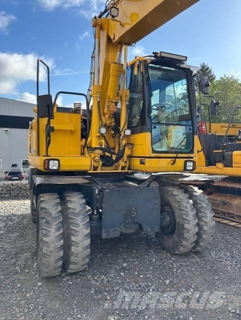 Komatsu PW 148-8 Kolová rýpadla