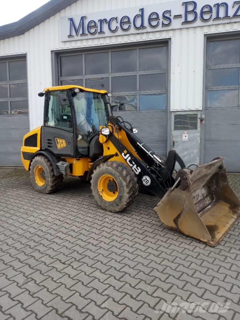 JCB 406 Kolové nakladače