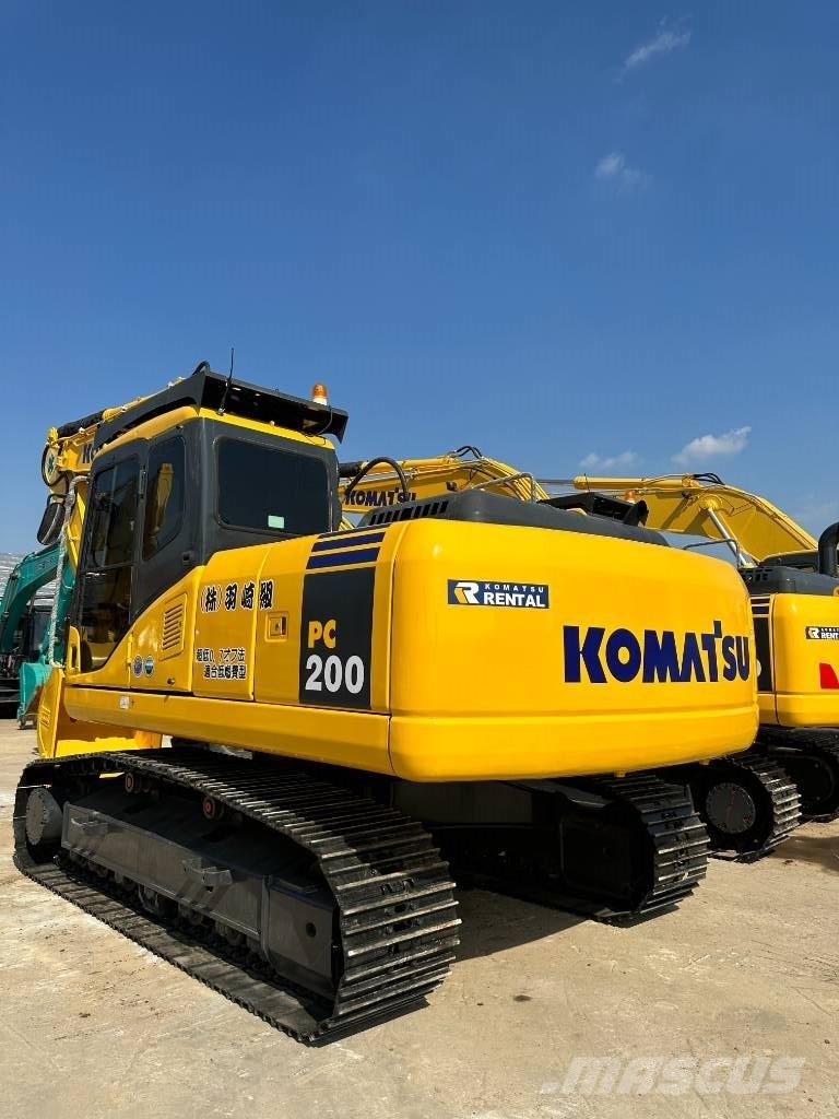 Komatsu PC 220-7 Pásová rýpadla