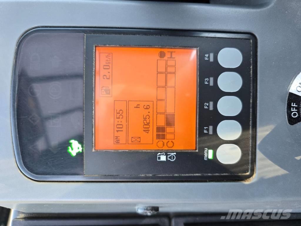 Yanmar SV 100 Midi rýpadla 7t - 12t