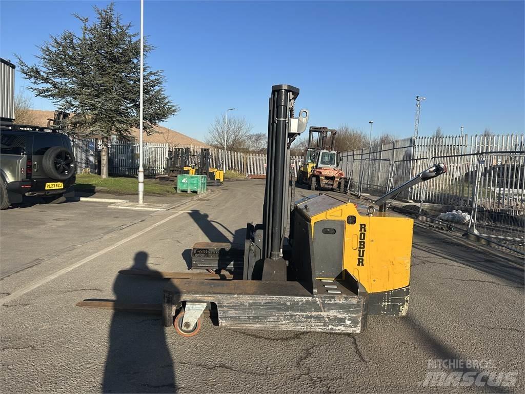  SBP XT HD 4VR 2520 4 cestní vysokozdvižné vozíky