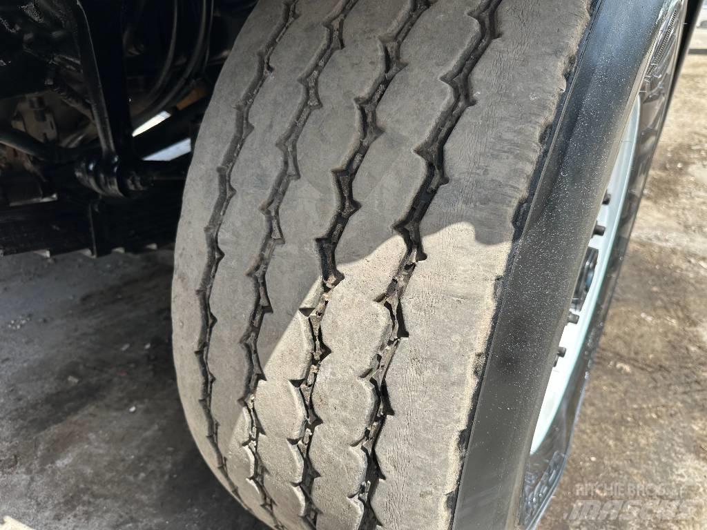 Sterling L 7501 Kombinované/Čerpací cisterny