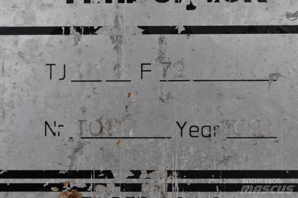  TJ 111 F72 Lesní jeřáby