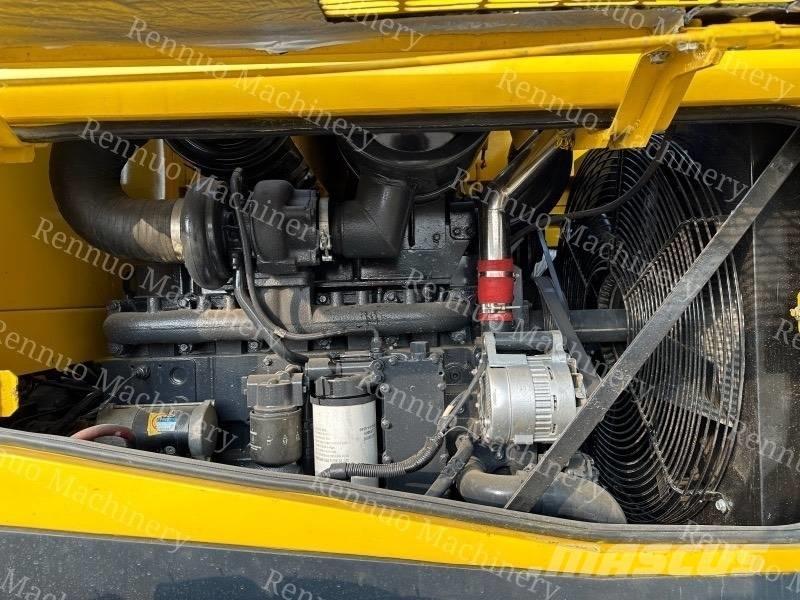 Komatsu WA380 Kolové nakladače