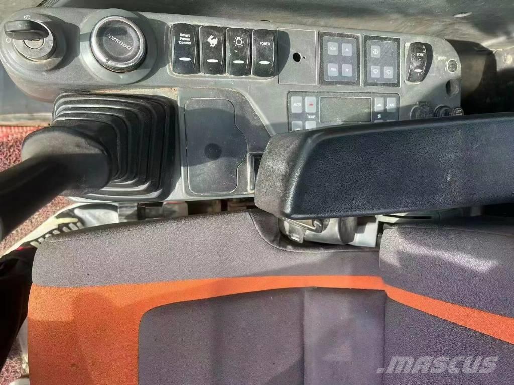 Doosan DX420LC Pásová rýpadla