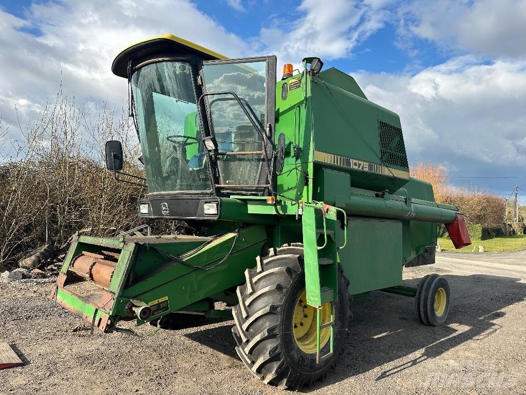 John Deere 1075 Sklízecí mlátičky