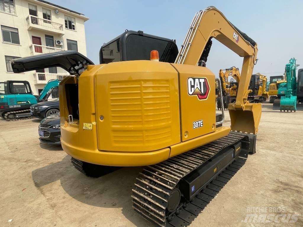 CAT 307 Mini rýpadla < 7t