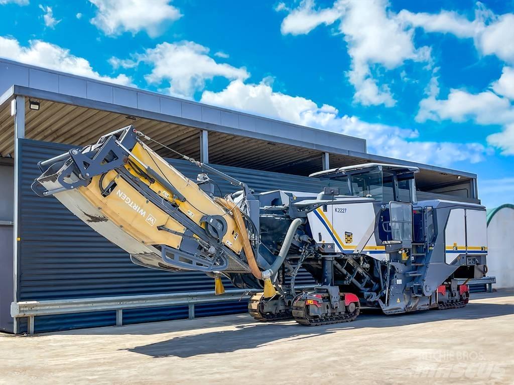 Wirtgen W 220 FI Recykléry za studena