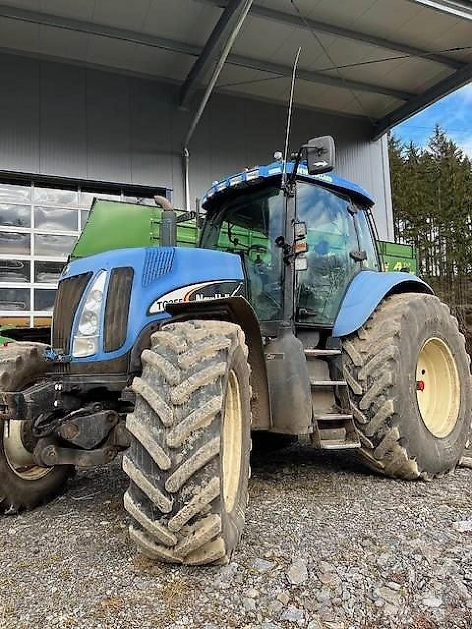 New Holland TG255 Traktory