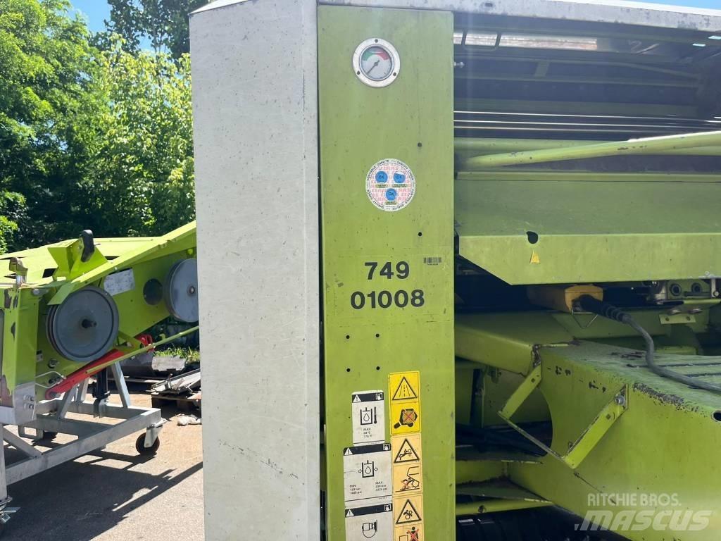 CLAAS Rollant 240 Lis na válcové balíky