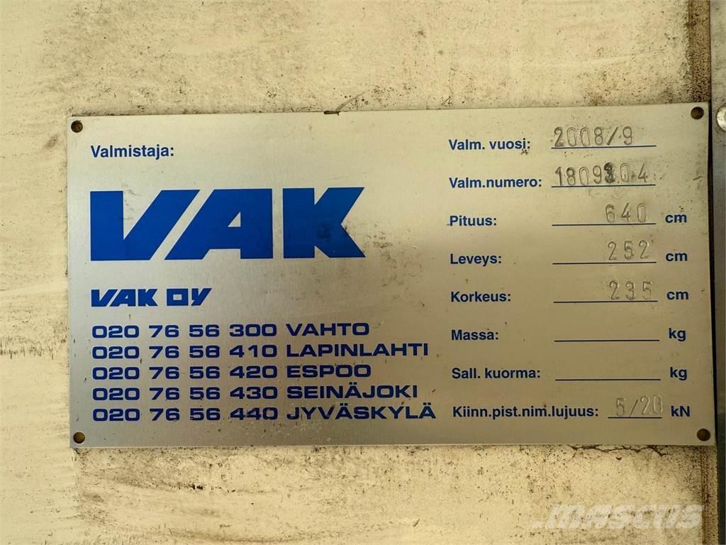 Volvo FL240 4x2 Skříňová nástavba