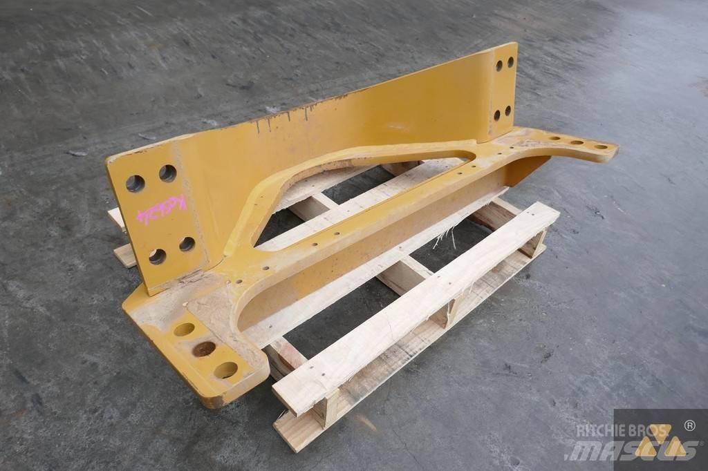 CAT 140M3 Drawbar Doprava – ostatní