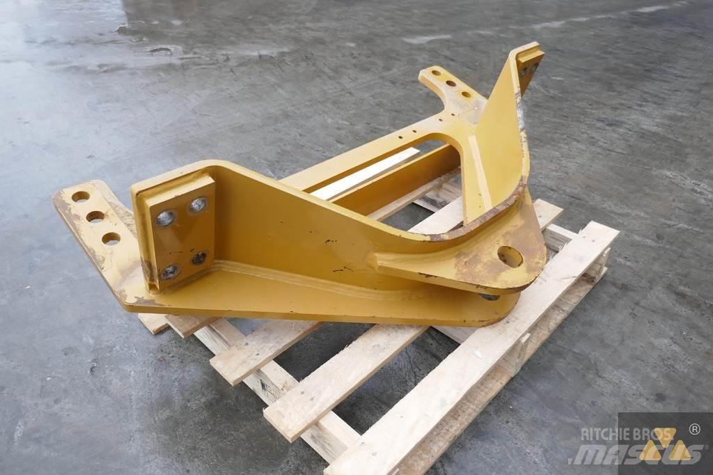CAT 140M3 Drawbar Doprava – ostatní