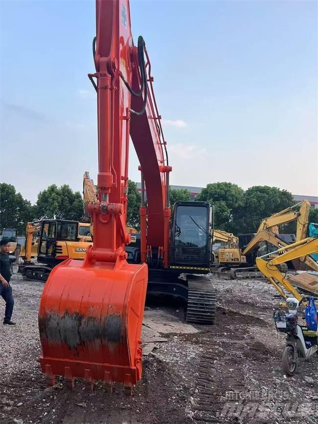 Hitachi ZX 200 Pásová rýpadla