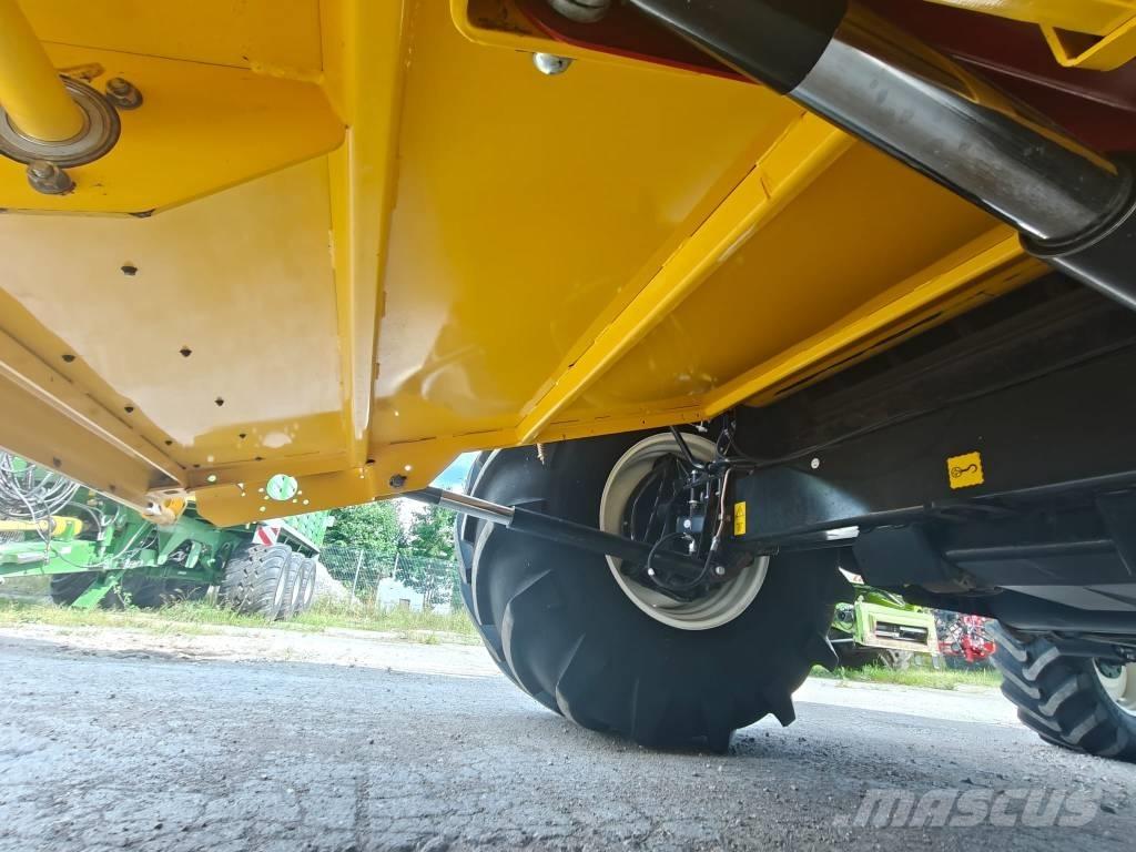New Holland CX 6090 Sklízecí mlátičky
