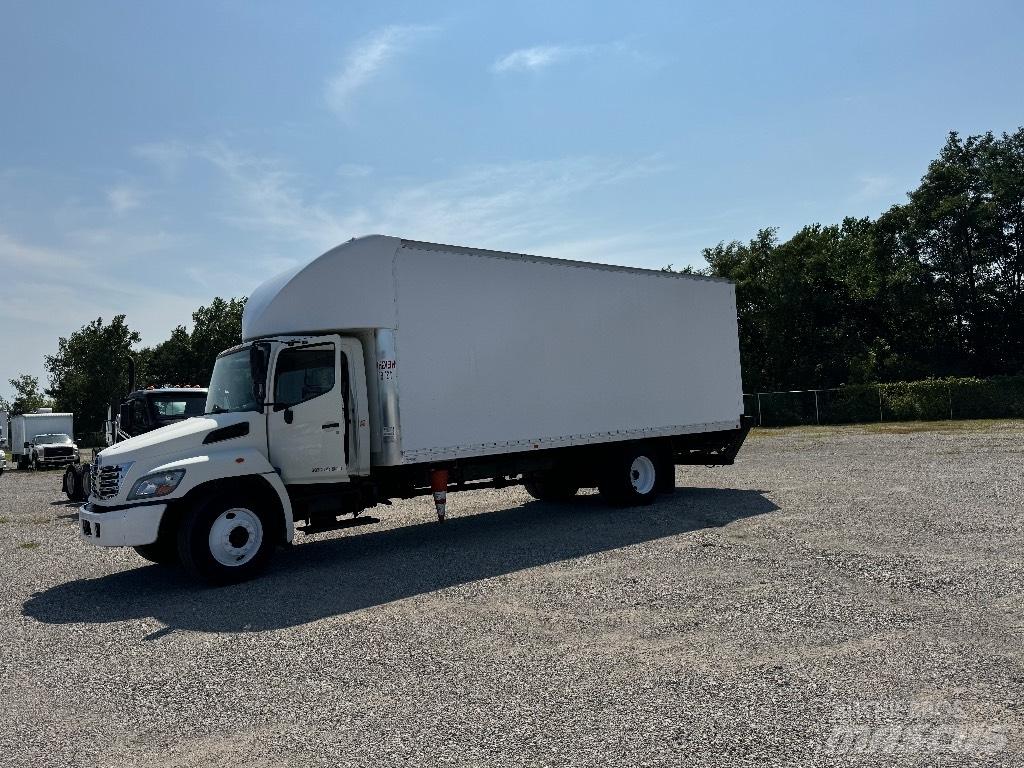 Hino 238 Skříňová nástavba
