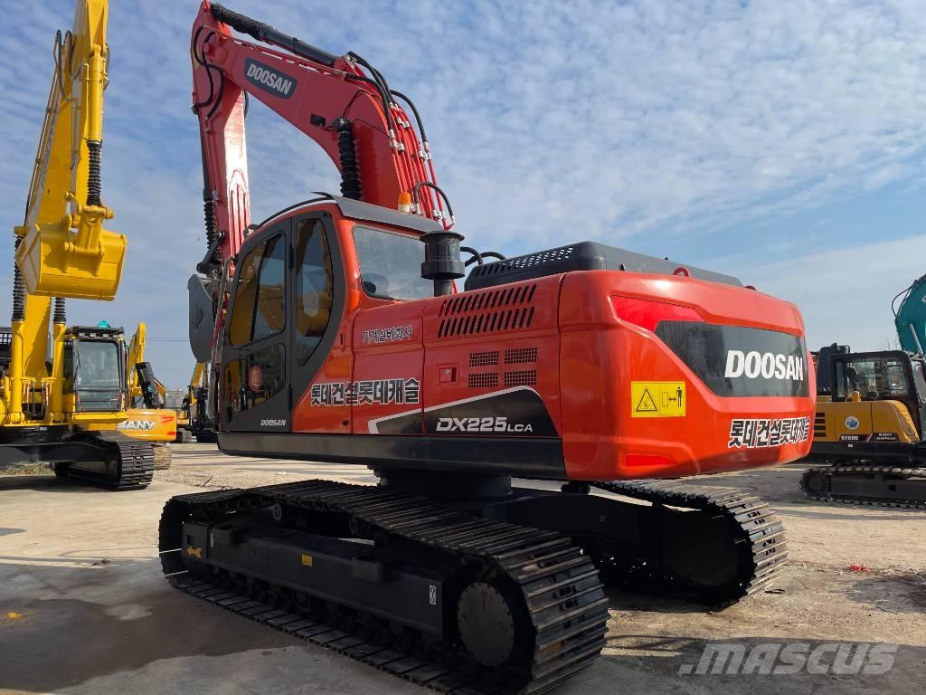 Doosan DX 225 LCA Pásová rýpadla