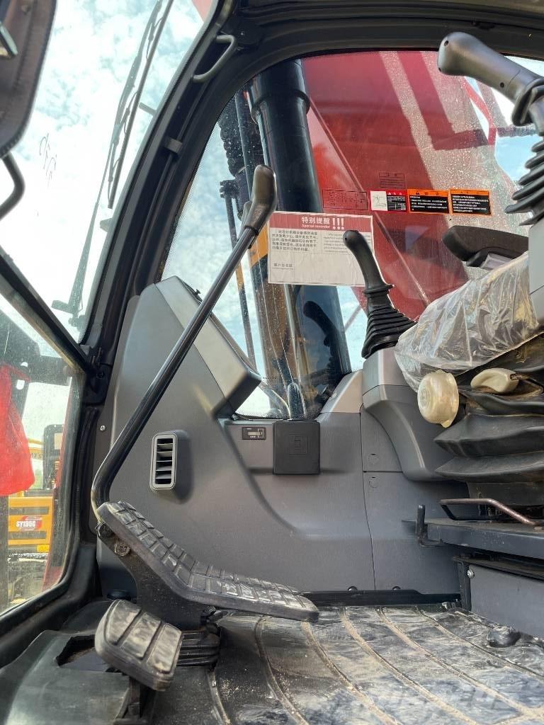 Doosan DX 225 LCA Pásová rýpadla