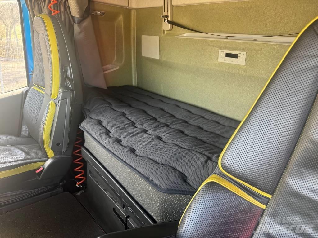 Volvo FH 750 Vozy na dřevní štěpku