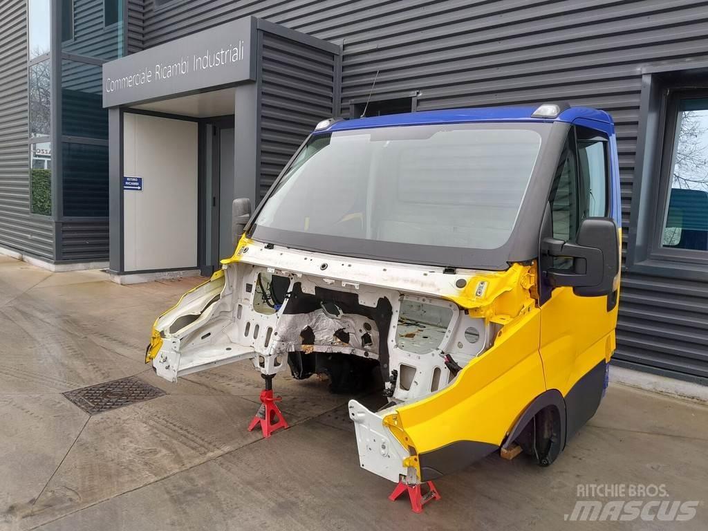 Iveco DAILY Kabiny a interiér