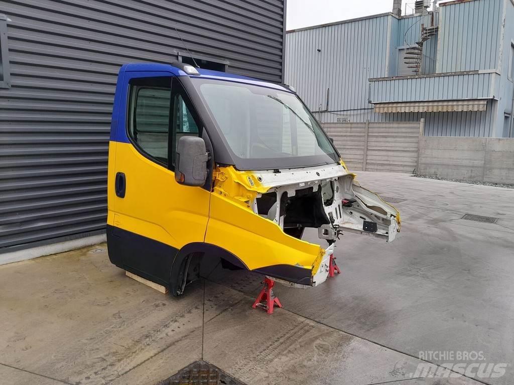Iveco DAILY Kabiny a interiér