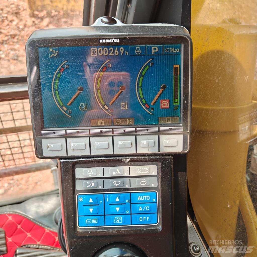 Komatsu 350-8 Pásová rýpadla