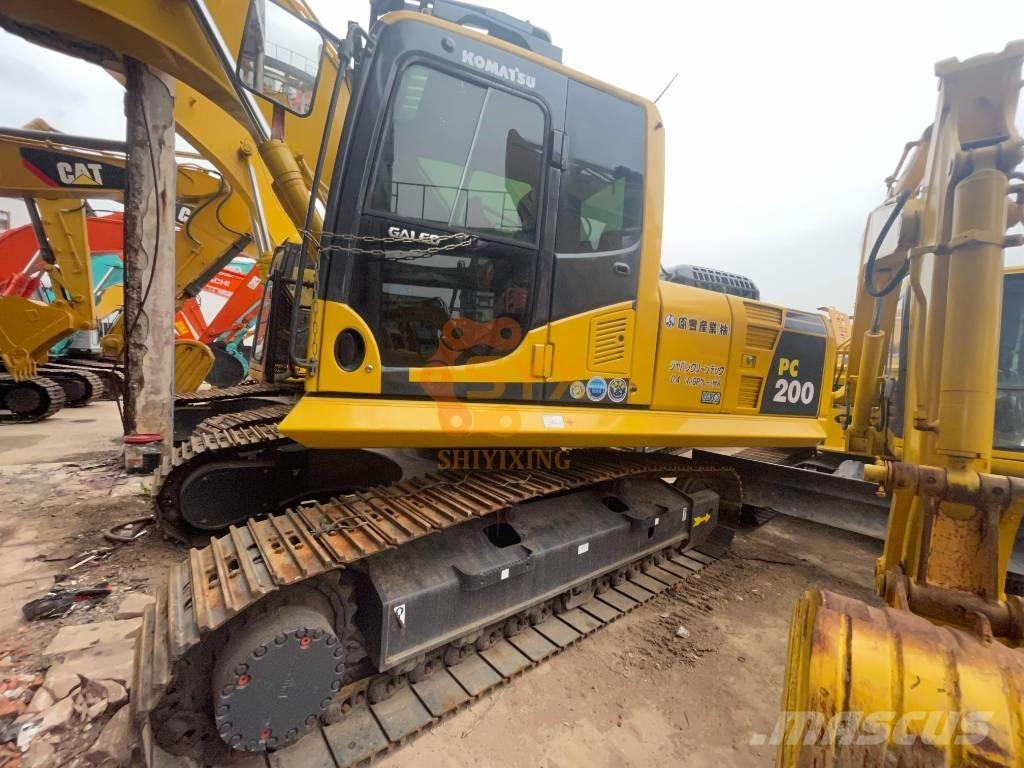 Komatsu PC 200-8 Pásová rýpadla