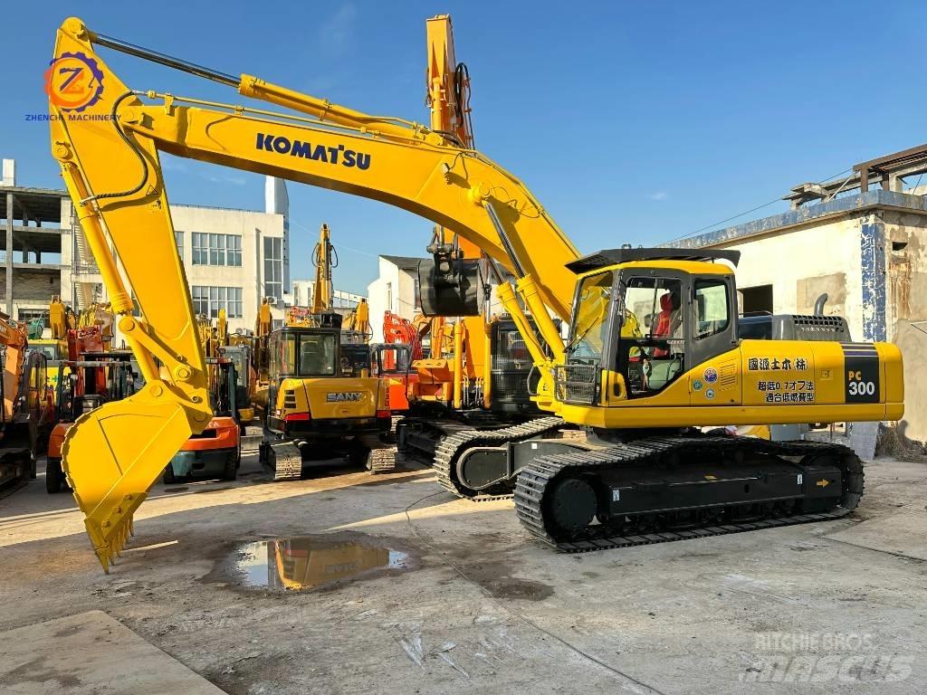 Komatsu PC 300 Pásová rýpadla