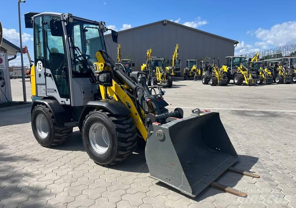 Wacker Neuson WL 20e Kolové nakladače