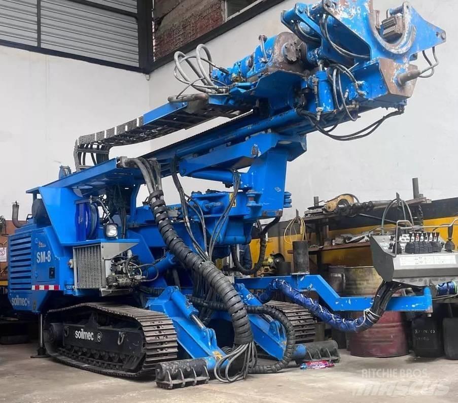 Soilmec SM-8 Pilířové jeřáby