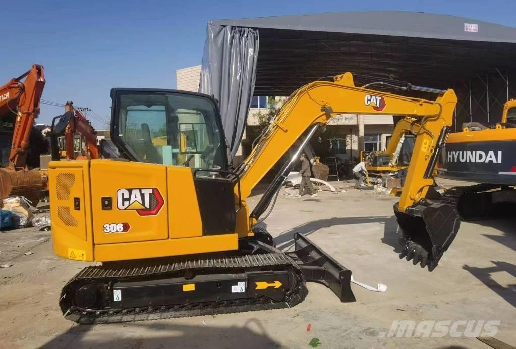 CAT 306 Mini rýpadla < 7t