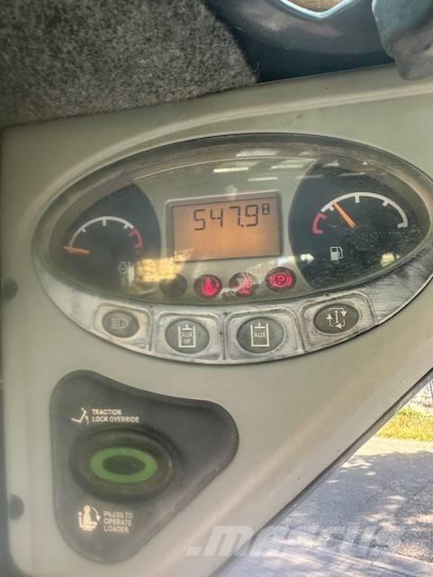 Bobcat S 130 Smykem řízené nakladače