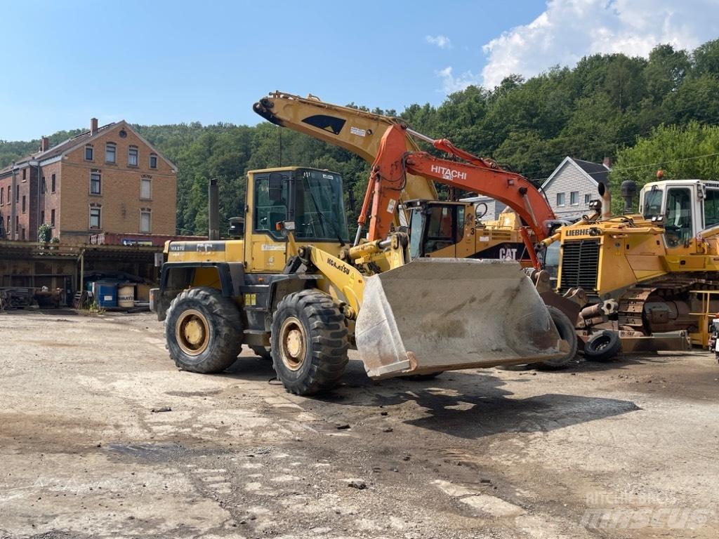 Komatsu WA 270-3 Kolové nakladače
