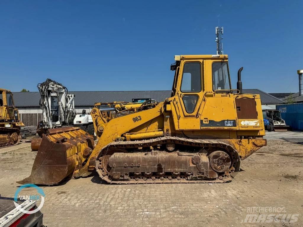 CAT 963 Pásové nakladače