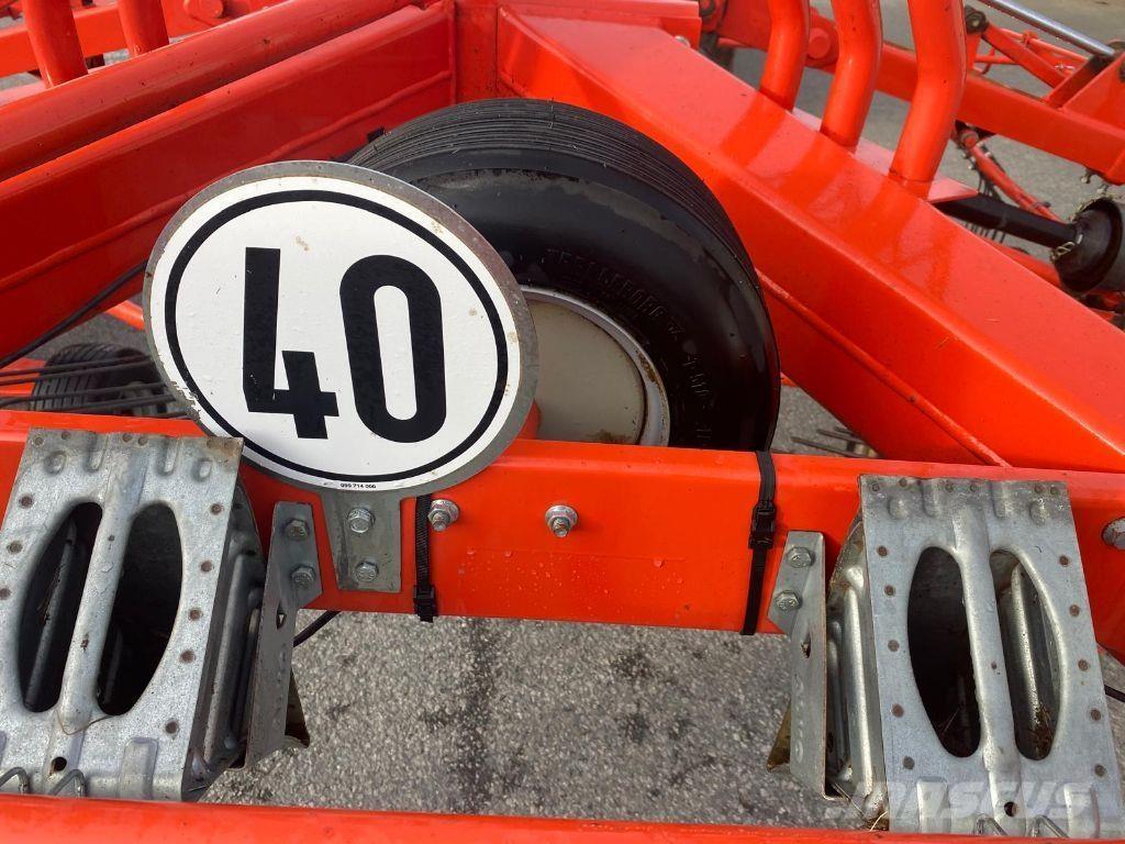 Kuhn GA 7501 Řádkovače