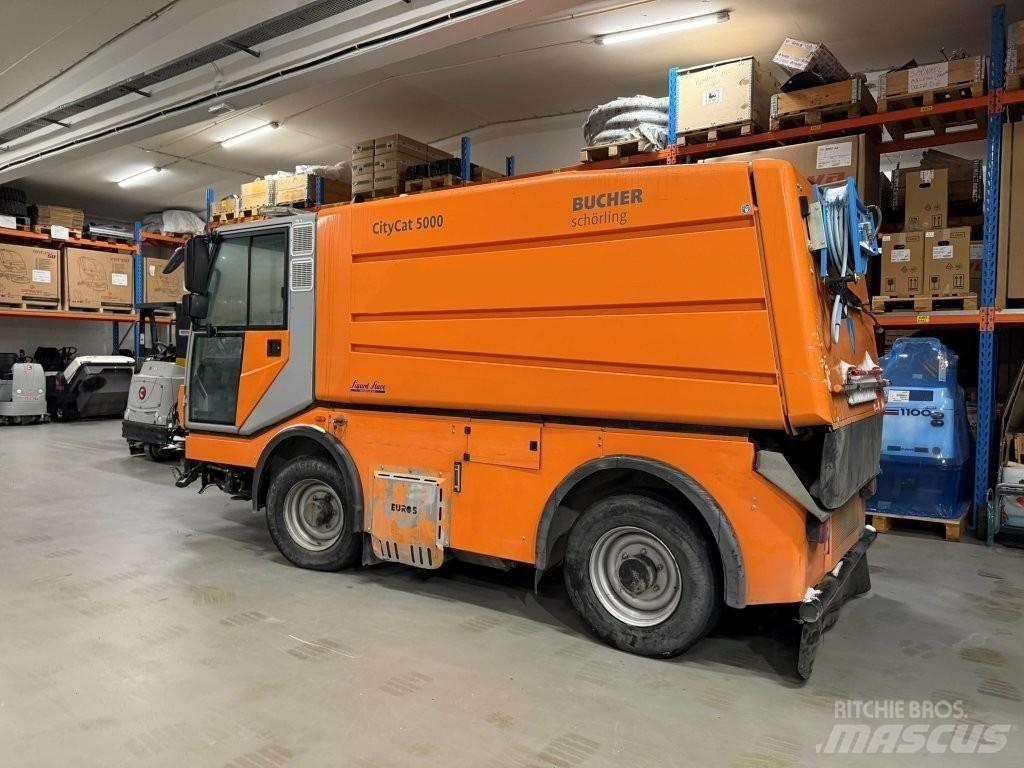 Bucher CityCat 5000 Zametací stroje