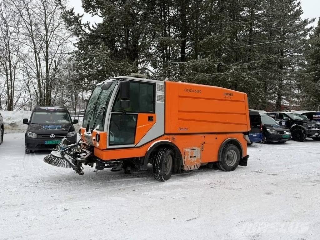 Bucher CityCat 5000 Zametací stroje