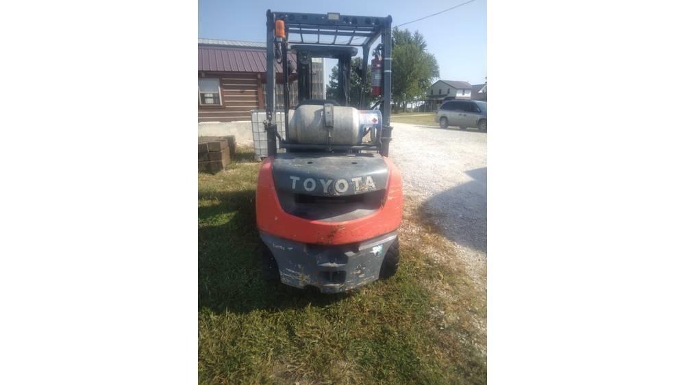 Toyota 8fu25 Další