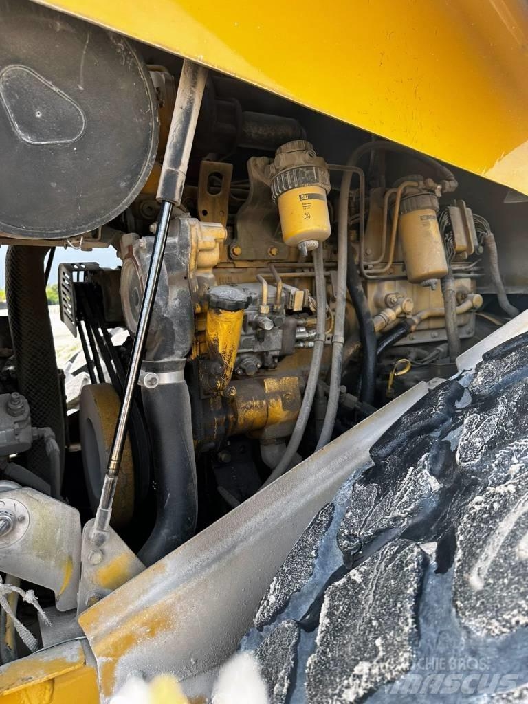 CAT CS 563 E Kombinované válce