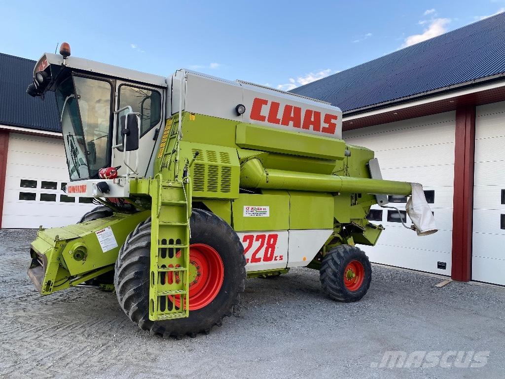 CLAAS Commandor 228 Sklízecí mlátičky